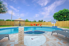 Home in West Palm Beach with Pool and Pool Table!